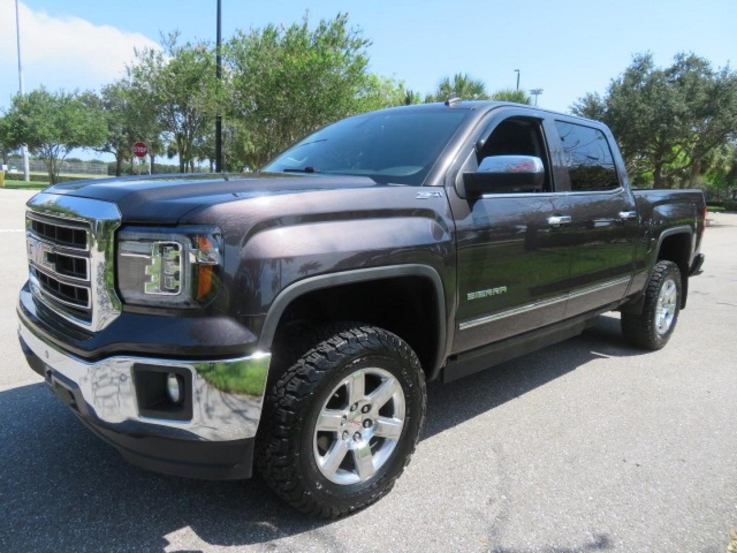 2014 /Black GMC Sierra 1500 SLT Crew Cab 2WD (3GTP1VEC2EG) with an 5.3L V8 OHV 16V engine, 6-Speed Automatic transmission, located at 4301 Oak Circle #19, Boca Raton, FL, 33431, (954) 561-2499, 26.388861, -80.084038 - Photo#8